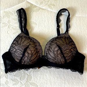 Fredricks of Hollywood Lace Push Up Bra